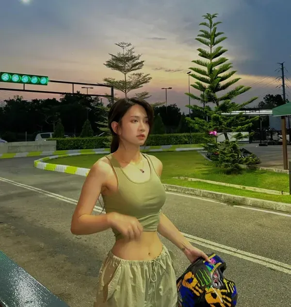 lê bống sexy · ảnh 3